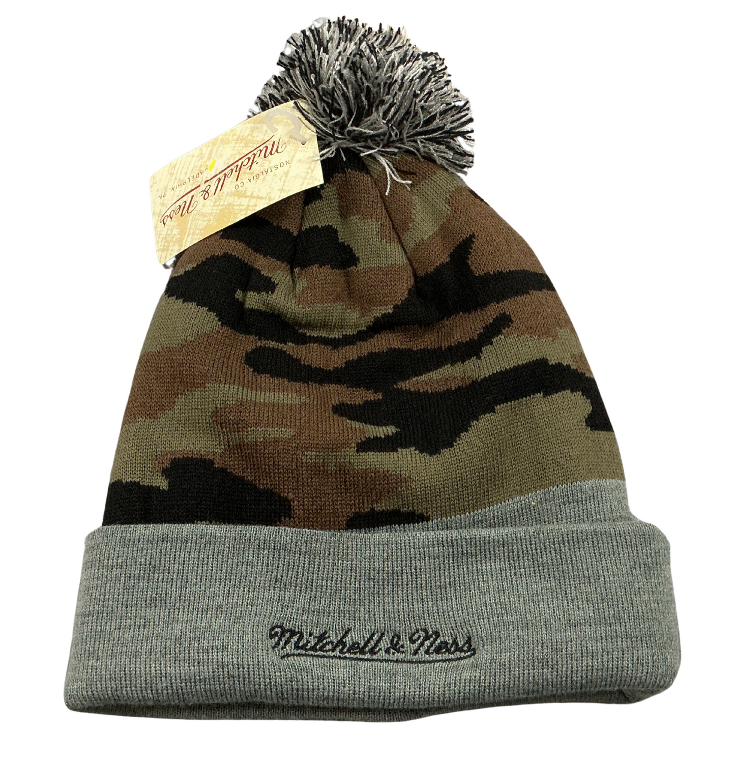 Mitchell & Ness NBA Chicago Bulls Jacquard Knit Beanie w/ Pom