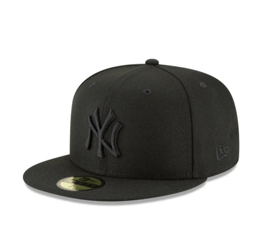 New York Yankees Blackout Basic New Era 59FIFTY Fitted Hat